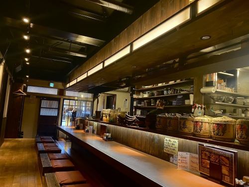 お洒落でモダンな焼き鳥屋