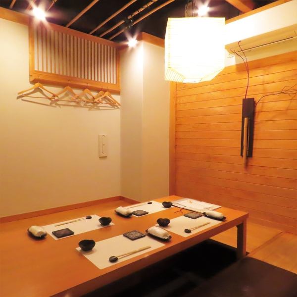 A completely private room with a sunken kotatsu table with an outstanding atmosphere.If connected, you can host a banquet for up to 18 people.