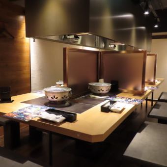 大きいカウンターは2人掛け用シートです♪