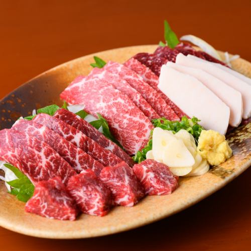 We want you to try the truly delicious "horse yakiniku"!