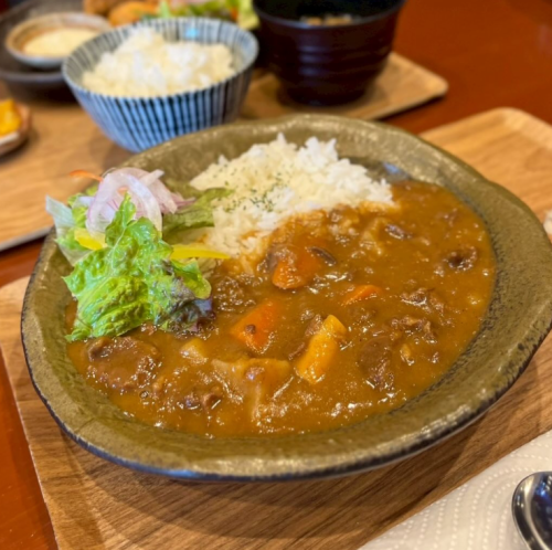 ランチ営業始めました♪