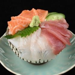 钏路特产：盖饭（一种盖饭料理）