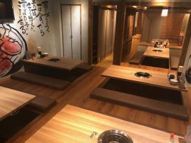 It is the third floor seat.A digging kotatsu seat for 6 people.There is also a private room feeling, and if you remove the door, it will be a large banquet room that can accommodate up to 40 people.I also have a large TV.