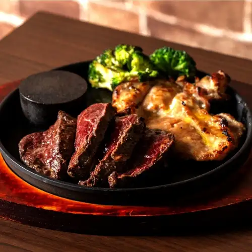 [コンビ]ヒレステーキと皮なし鶏もも肉 各200g