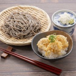 Sesame soba noodles with shrimp tempura and yuzu salt sauce (cold soba noodles)