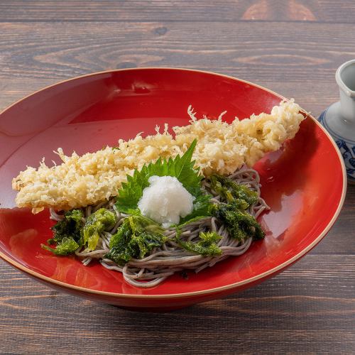 Chilled bukkake soba with single conger eel tempura and seaweed