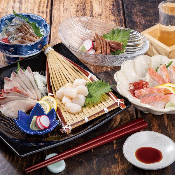 鰤と大粒貝柱の刺身二種盛り　など