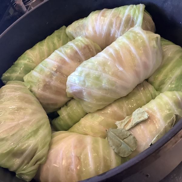 [Popular a la carte] Homemade stuffed cabbage rolls 800 yen (tax included)