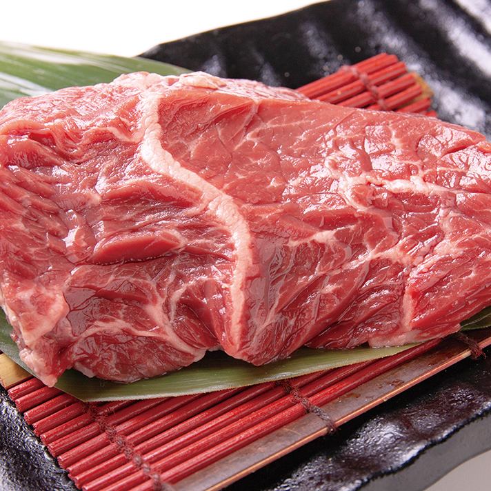 We also offer all-you-can-eat steak ☆By grilling it in chunks, the flavor of the meat stands out!