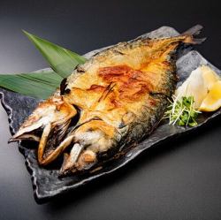 さばの開きの塩焼き