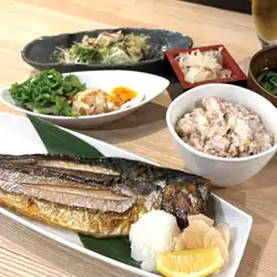 Fatty mackerel dried in ash - evening set meal