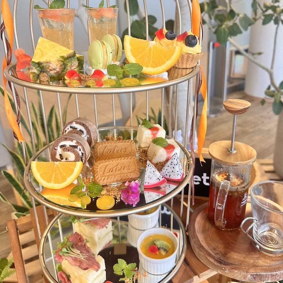 Starting May 20th! 10 kinds of fruit afternoon tea set