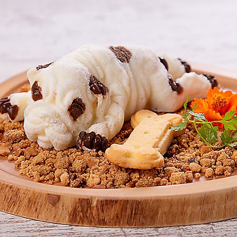 We also offer desserts that are sure to look great on Instagram!