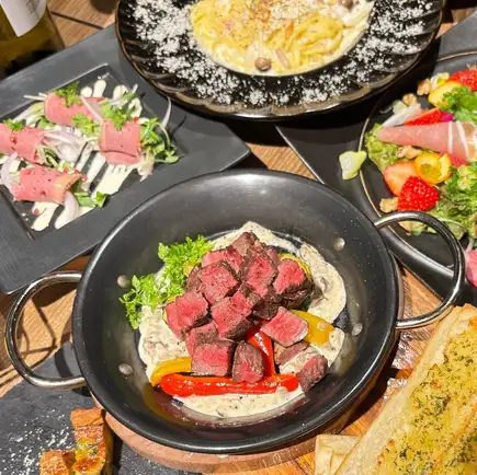 【ランチ予約限定】女子会/ママ友会に♪ハラミステーキ/ソフトドリンク&スープバー付7品3300円