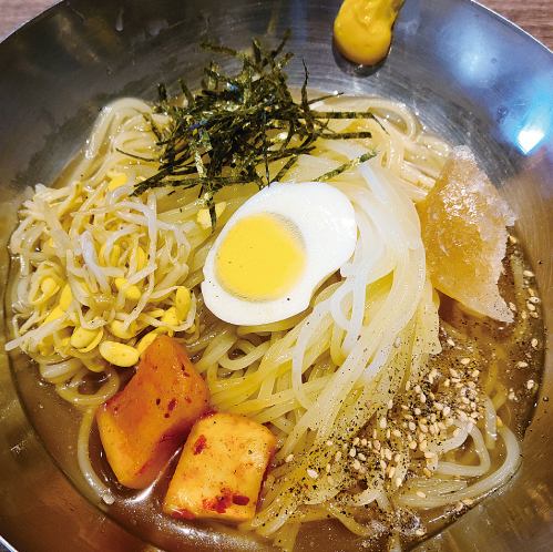 焼肉と言えば！コレは外せない♪特製冷麺