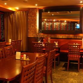 깨끗한 점내와 그것을 물들이는 호화 요리!여자회나 생일 등 여성 중심의 파티에서 대활약◎연회 코스는 3시간 음료 무제한 첨부로, 음료 무제한이 3,300엔~과 코스파 최강♪문 첨부 개인실에서 주위를 신경쓰지 않고 시간의 잊고 파티에 몰두할 수 있는, 이케부쿠로.