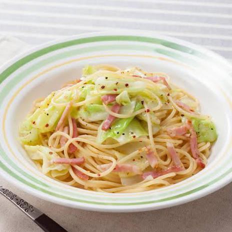 Bacon, cabbage and anchovy pasta