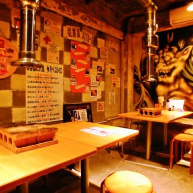【Floor Reservation OK】 A little hidden underground floor is ideal for groups of 3 to 4 people or for private banquets about 10 people! ♪ With nice service of renting cushions and blankets ♪ A bright and energetic staff will welcome you with a smile !