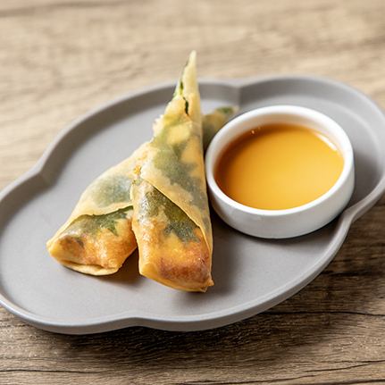 Shrimp, shiso and cheese spring rolls