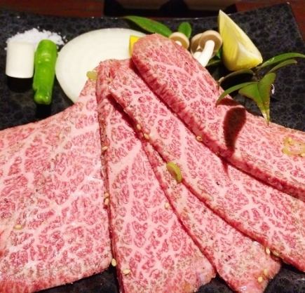 【全12品】黒毛和牛特選コース5500円(税込)+1000円で飲み放題もお付けできます