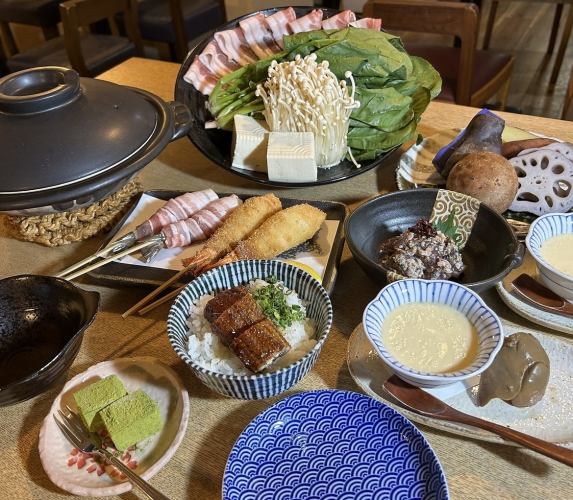 [Hansuke's standard banquet plan.][All-you-can-drink included]