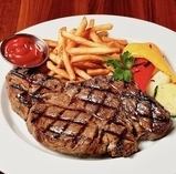 贅沢に切られた焼肉を楽しもう！！アメリカンなステーキ