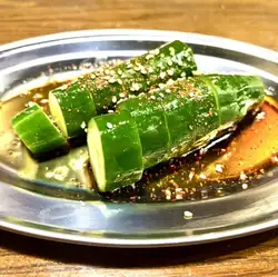 一根黄瓜腌制