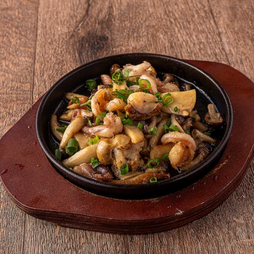 海鮮とキノコのバター焼き