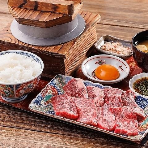 お昼限定！焼肉定食がお得