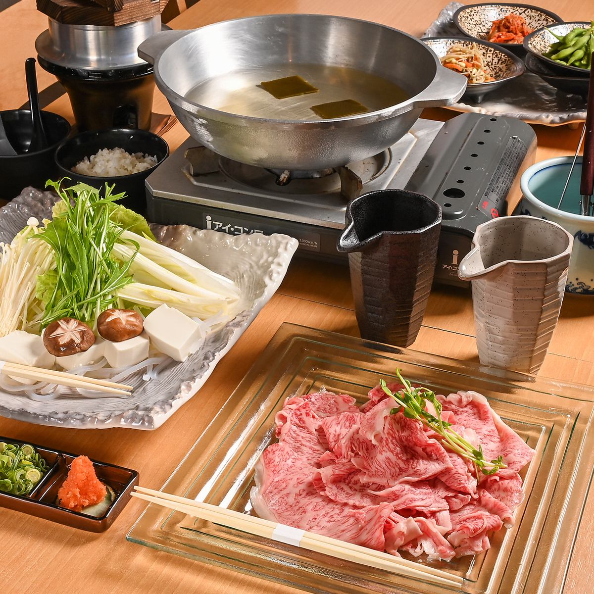 【祇園四条駅より徒歩約2分】京野菜・近江牛A5ランクのすき焼き・しゃぶしゃぶが旨い