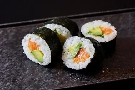鮭魚酪梨卷(4個)