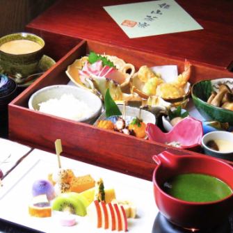 [For wives' parties and couples' meals] More than 10 kinds of seasonal dishes and matcha fondue ... Lunch limited "Daimyo Tsuzura" 3850 yen included