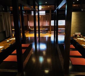租用小座位（zashiki和挖制的Kotatsu座位）最多可舉行52人的宴會！請隨時與我們聯繫以獲取公司宴會和聚會的信息。