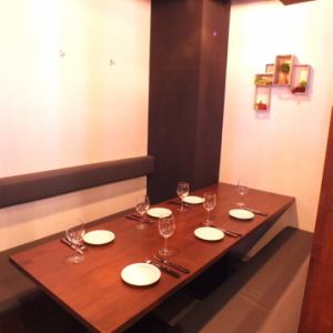 Private rooms with tables separated by curtains [Umeda wine, meat bar, all you can eat and drink, all you can eat, girls' night out, birthday, lunch, year-end party, 3 hours]