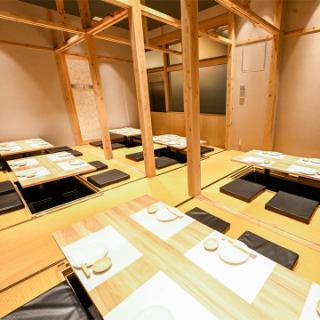Please contact us for out-of-hours reservations such as lunch banquets and late-night banquets.The large banquet hall that can accommodate up to 48 people has horigotatsu (sunken kotatsu tables) and movable tables, so you can create the best seats. Anjo Station #Mikawa Anjo Station #Izakaya #Private room #All-you-can-drink