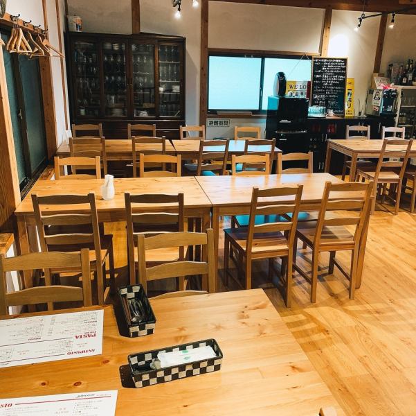 The restaurant can be reserved for up to 60 people! It's perfect for a variety of banquets, such as welcome parties and farewell parties! Course meals include all-you-can-drink and start from 3,500 yen including tax. course meal pizza, pasta additional 500 yen coupon
