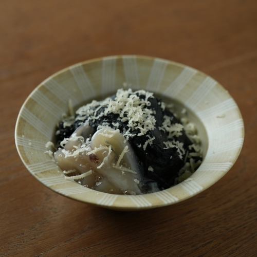 イカ墨とクリームチーズのマッシュポテト
