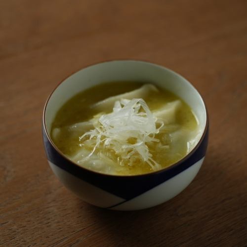 鶏白湯の炊き餃子