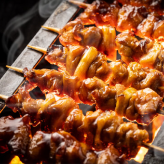 【无限量套餐】烤鸡肉串、薯条、炸鸡无限量畅吃！4000日元即可享用2.5小时无限量畅饮！