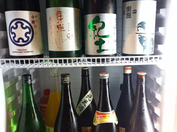 We offer ≪recommended sake≫ according to the season.