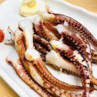 Charcoal-grilled squid legs