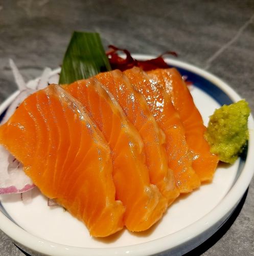 Kombu marinated salmon
