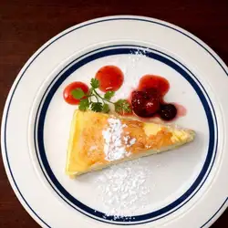 Homemade baked cheesecake