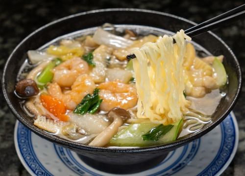 海鮮あんかけ塩スープ麺