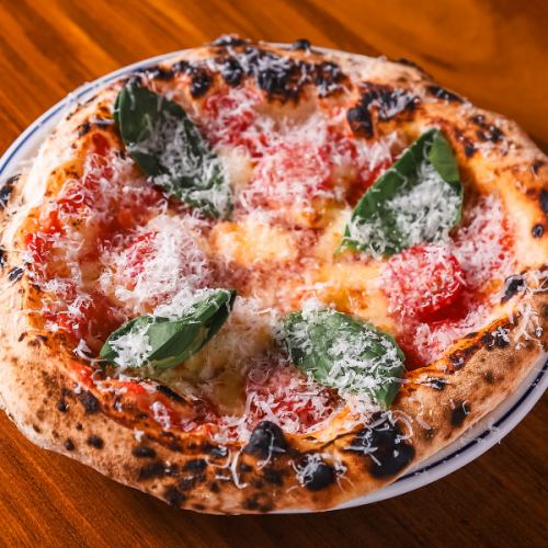 イタリア直輸入食材を使ったナポリピザ