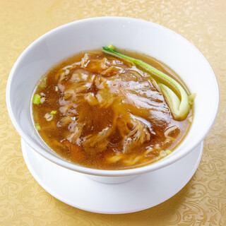 フカヒレ姿湯麺