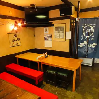 テーブル