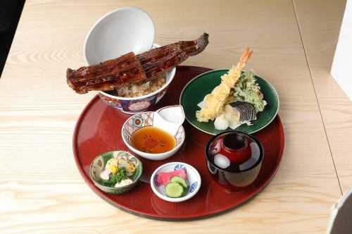 贅沢一のうな丼セット