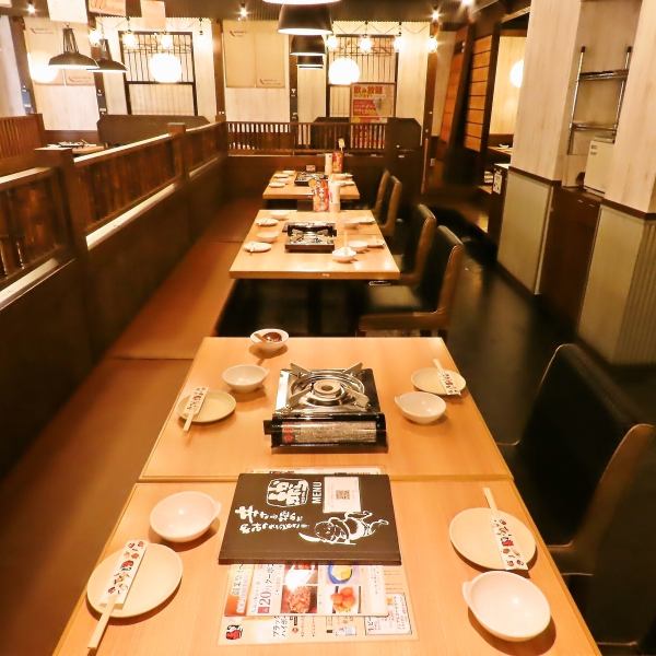 The open interior of the restaurant is perfect for small groups and banquets♪ It fits a variety of occasions! [Meitetsu Line/Meat/Hotta/Yakiniku/Hot Pot/Otsunabe/Izakaya/All-you-can-drink/Girls' Association]