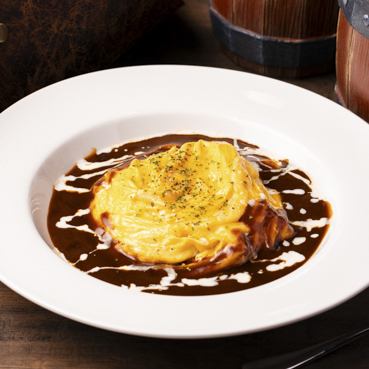 Fluffy and creamy demi-glace omelet rice